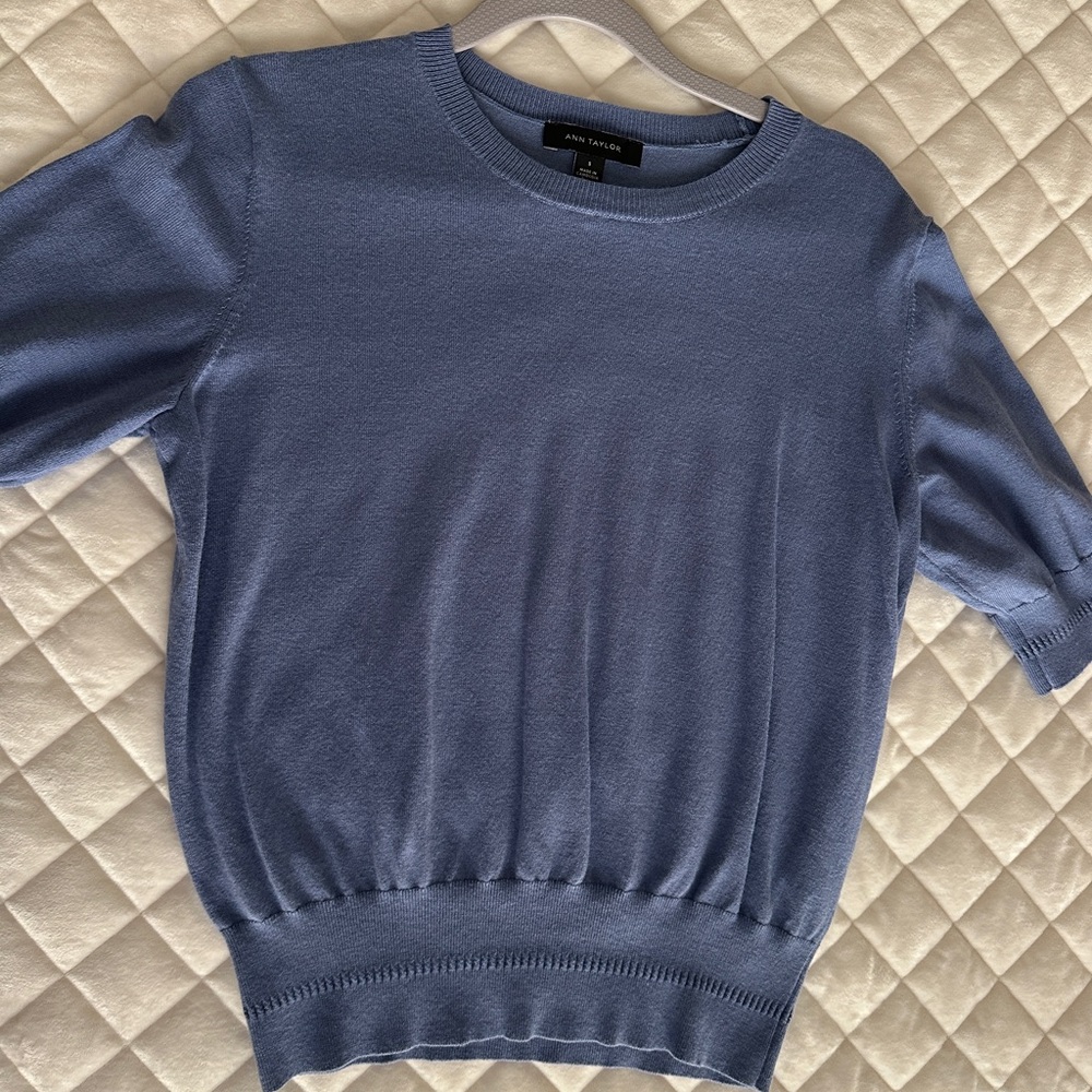 Ann Taylor Periwinkle Short Sleeve Knit Top Never Worn